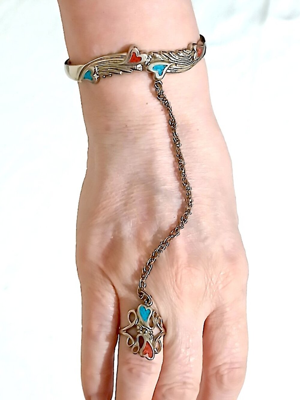 Vintage 90s Silver Heart Wing Hand Chain Bracelet Ring